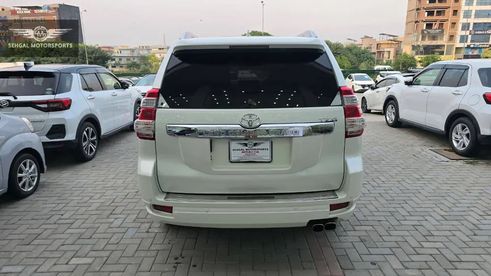 Toyota Prado 2012 for Sale in Islamabad Toyota Prado 2012 for Sale in Islamabad Image-4