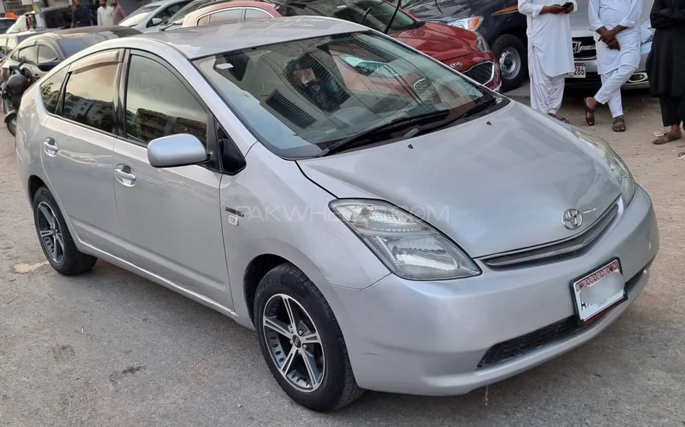 Toyota Prius 2008 for Sale in Karachi Image-1
