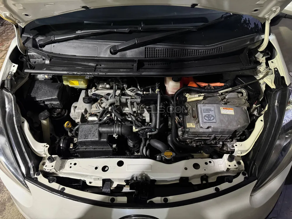 Toyota Sienta 2015 for Sale in Peshawar Toyota Sienta 2015 for Sale in Peshawar Image-9