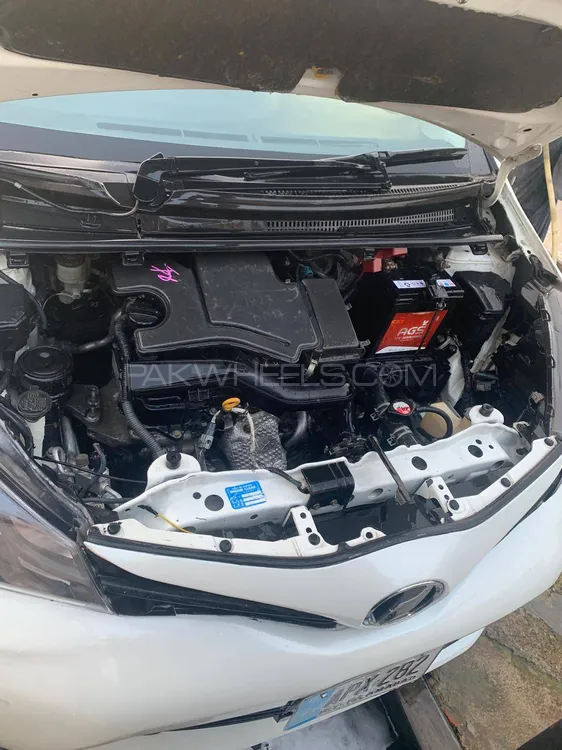 Toyota Vitz 2015 for Sale in D.G.Khan Toyota Vitz 2015 for Sale in D.G.Khan Image-9
