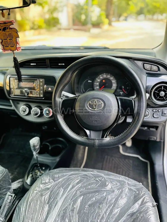 Toyota Vitz 2018 for Sale in Karachi Toyota Vitz 2018 for Sale in Karachi Image-8