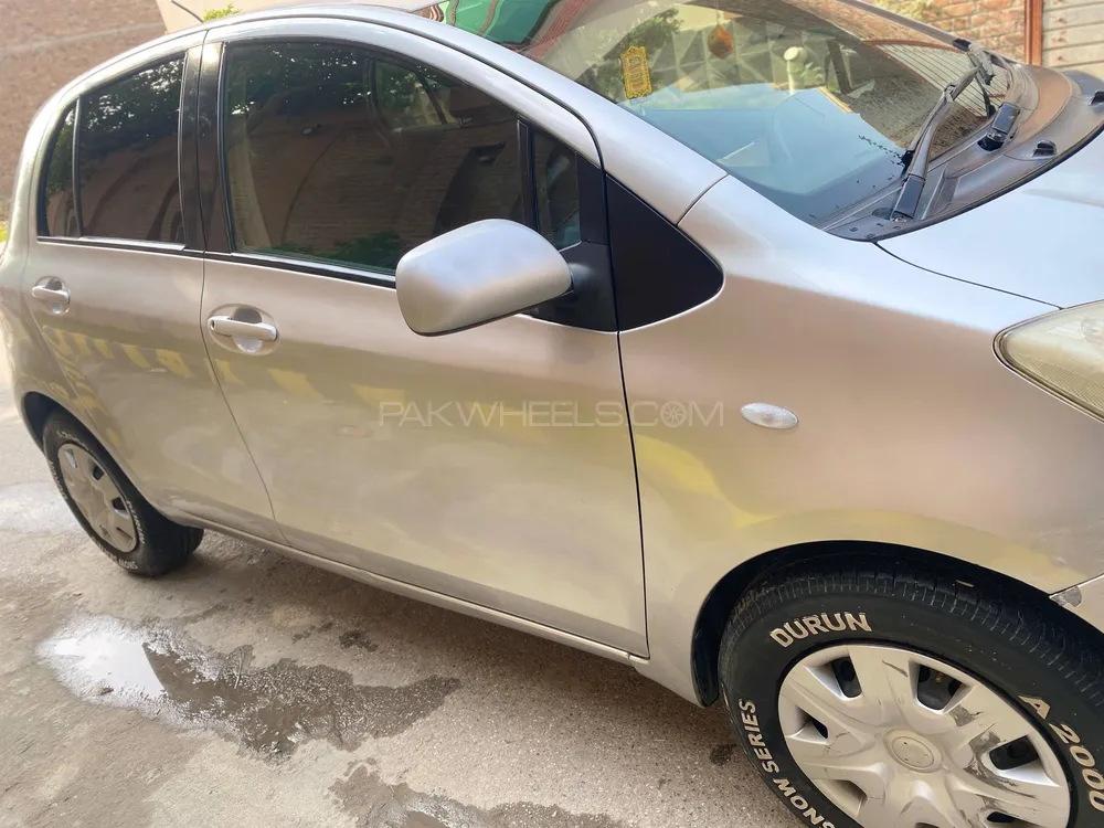 Toyota Vitz 2007 for Sale in Peshawar Toyota Vitz 2007 for Sale in Peshawar Image-2