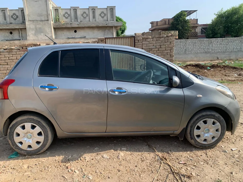 Toyota Vitz 2007 for Sale in Dera ismail khan Toyota Vitz 2007 for Sale in Dera ismail khan Image-5