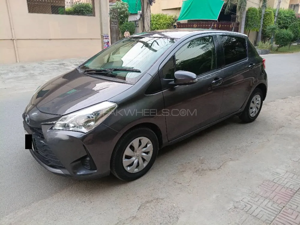 Toyota Vitz 2018 for Sale in Lahore Toyota Vitz 2018 for Sale in Lahore Image-8