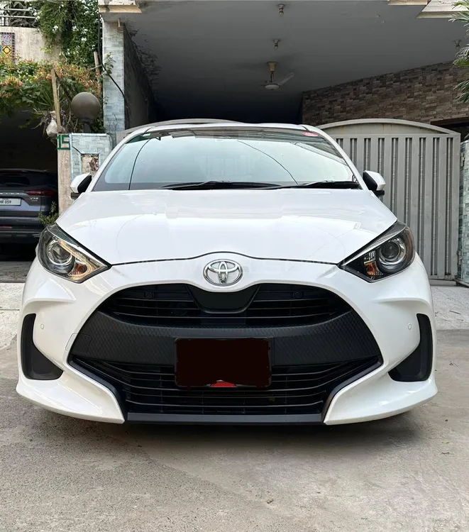 Toyota Yaris Hatchback 2021 for Sale in Lahore Image-1