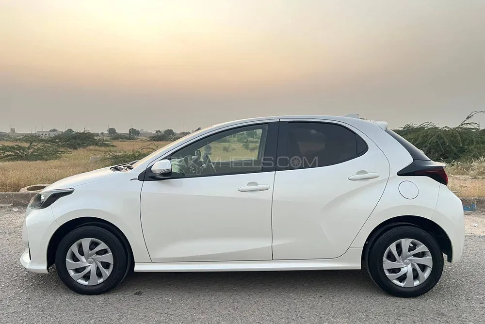 ٹویوٹا یارس ہیچ بیک 2020 for Sale in کراچی ٹویوٹا یارس ہیچ بیک 2020 for Sale in کراچی Image-7