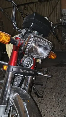 Honda CD 70 2025