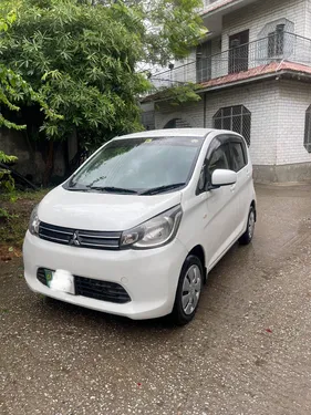Mitsubishi Ek Wagon G 2013