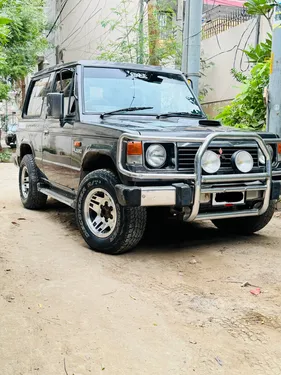 Mitsubishi Pajero 1984