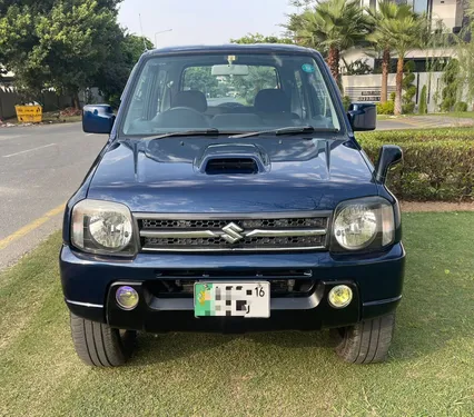 Suzuki Jimny 2011