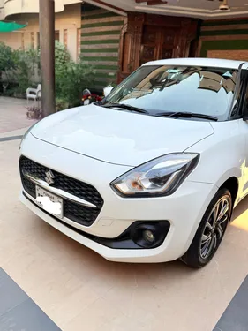 Suzuki Swift GLX CVT 2024