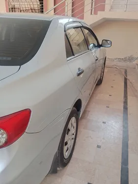 Toyota Corolla GLi 1.3 VVTi 2013