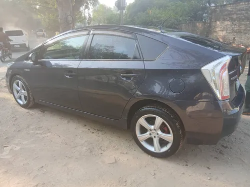Toyota Prius G Touring Selection Leather Package 1.8 2011