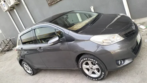 Toyota Vitz F 1.0 2012