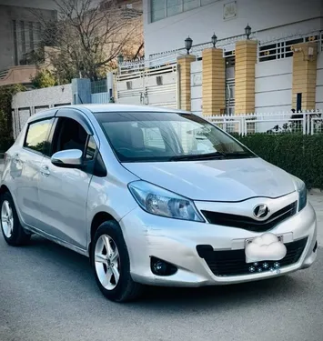 Toyota Vitz F Limited II 1.0 2011