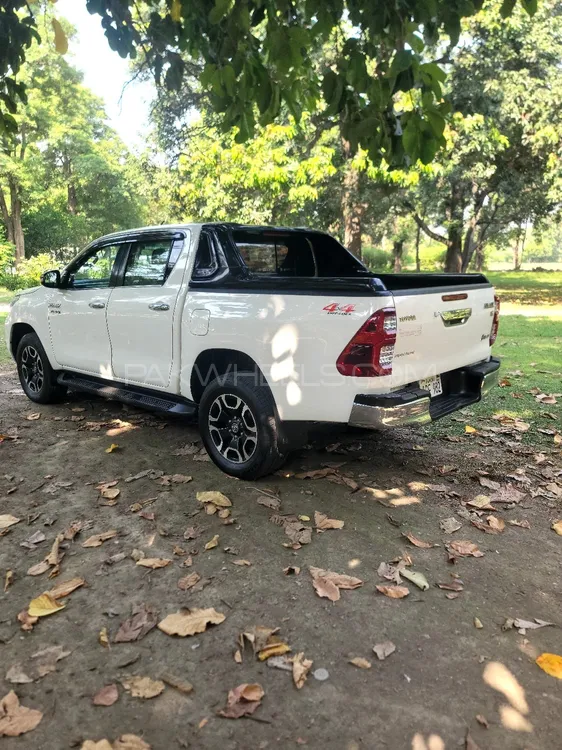 Toyota Hilux 2021 for Sale in Lahore Toyota Hilux 2021 for Sale in Lahore Image-5