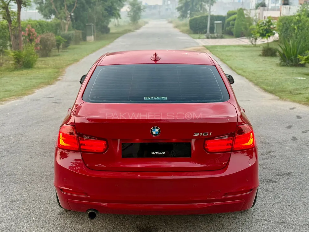BMW 3 Series 2014 for Sale in Lahore BMW 3 Series 2014 for Sale in Lahore Image-10