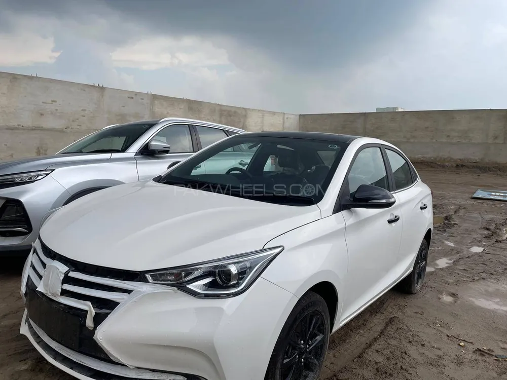 Changan Alsvin 2025 for Sale in Hyderabad Changan Alsvin 2025 for Sale in Hyderabad Image-4