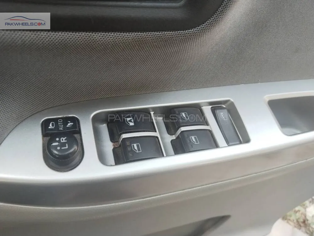 Daihatsu Cast 2016 for Sale in Lahore Daihatsu Cast 2016 for Sale in Lahore Image-12