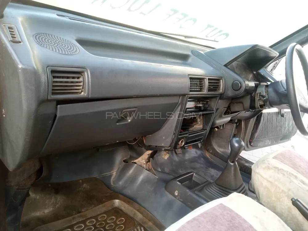 Daihatsu Charade 1987 for Sale in Multan Daihatsu Charade 1987 for Sale in Multan Image-8