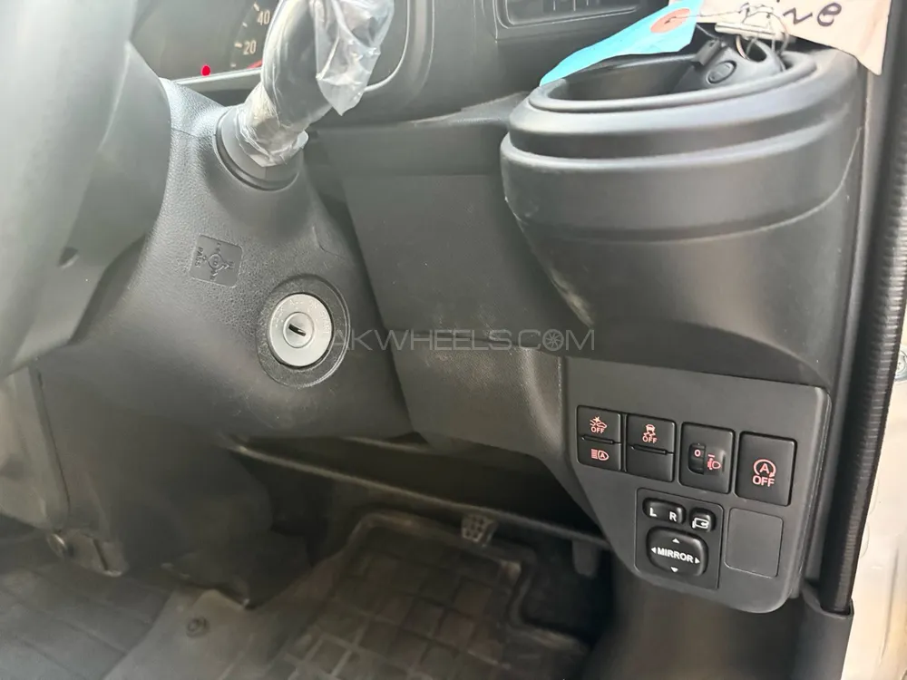 Daihatsu Hijet 2020 for Sale in Karachi Daihatsu Hijet 2020 for Sale in Karachi Image-8