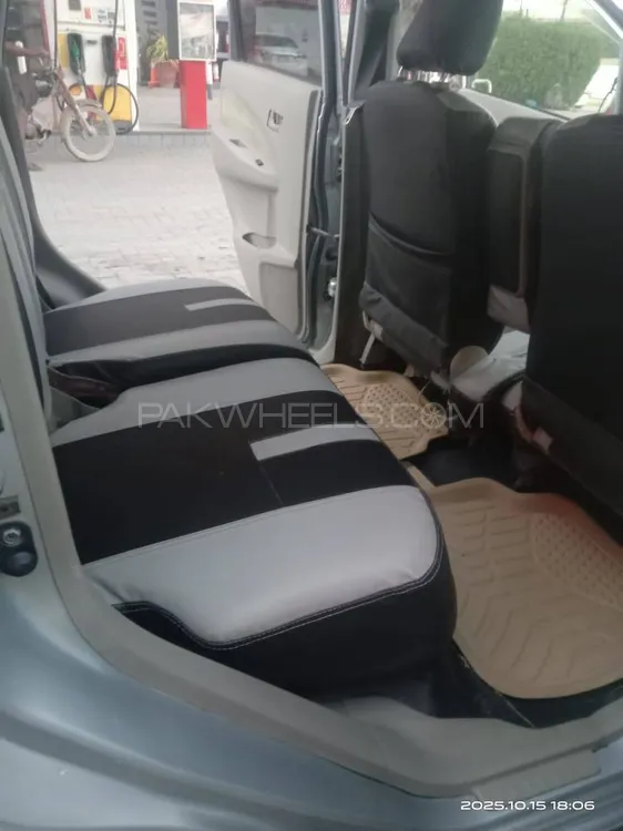 Daihatsu Move 2011 for Sale in Karachi Daihatsu Move 2011 for Sale in Karachi Image-16