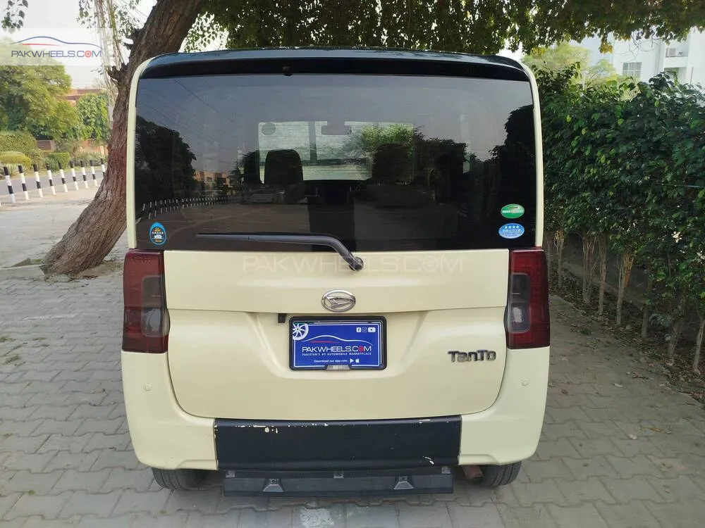 Daihatsu Tanto 2017 for Sale in Lahore Daihatsu Tanto 2017 for Sale in Lahore Image-4