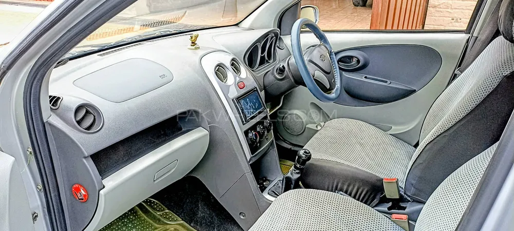 FAW V2 2017 for Sale in Lahore FAW V2 2017 for Sale in Lahore Image-3