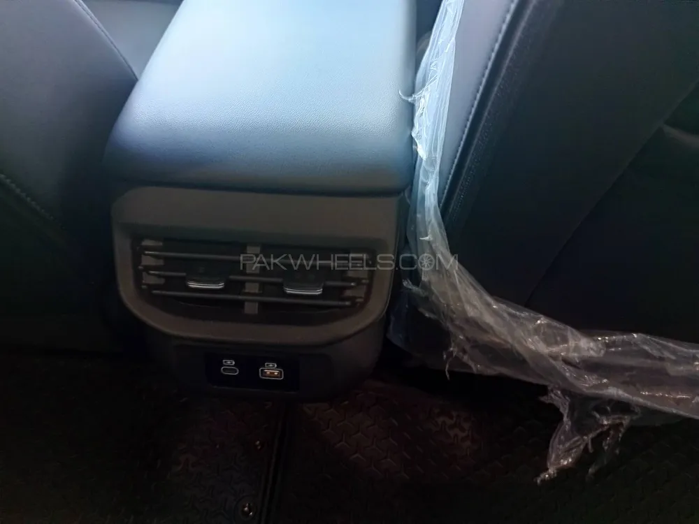 ہیول ایچ 6 2025 for Sale in لاہور ہیول ایچ 6 2025 for Sale in لاہور Image-9