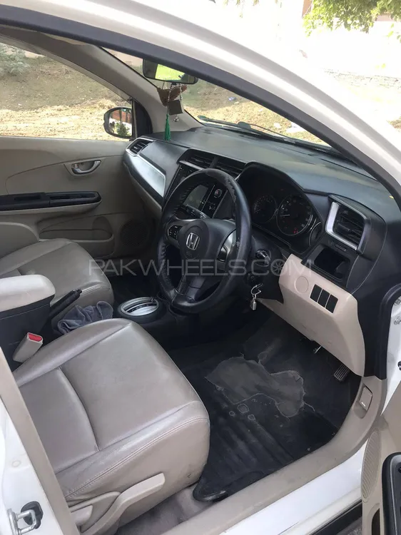 Honda BR-V 2018 for Sale in Lahore Honda BR-V 2018 for Sale in Lahore Image-9