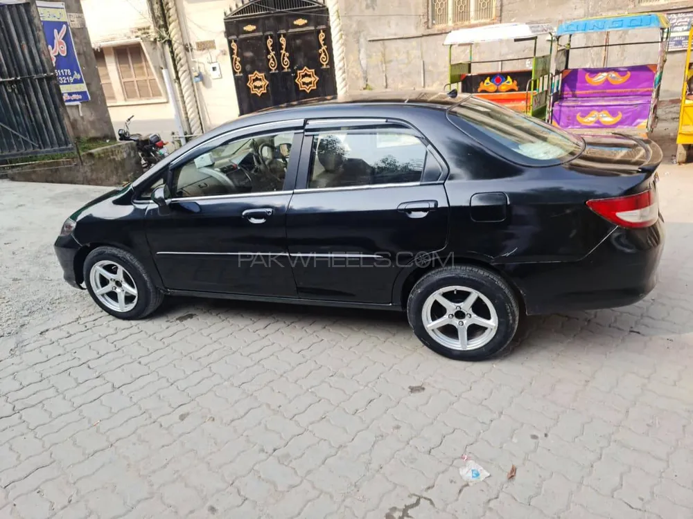 ہونڈا سٹی 2005 for Sale in سیالکوٹ ہونڈا سٹی 2005 for Sale in سیالکوٹ Image-3