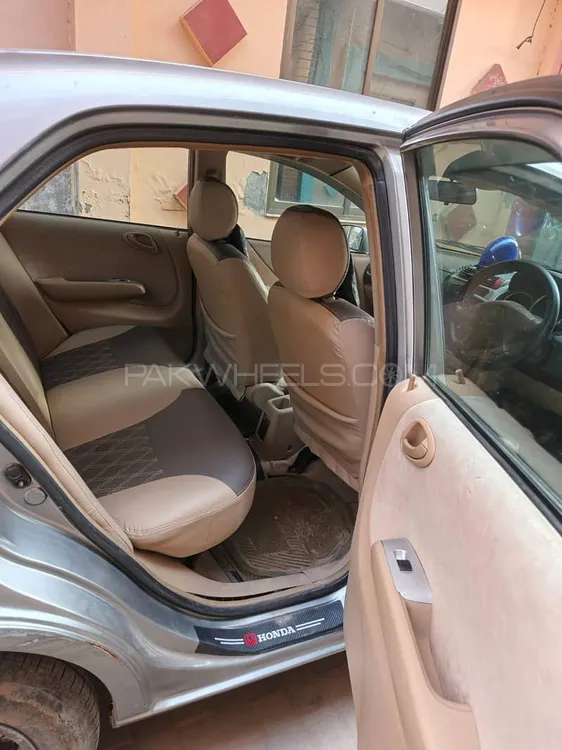 Honda City 2005 for Sale in Faisalabad Image-1