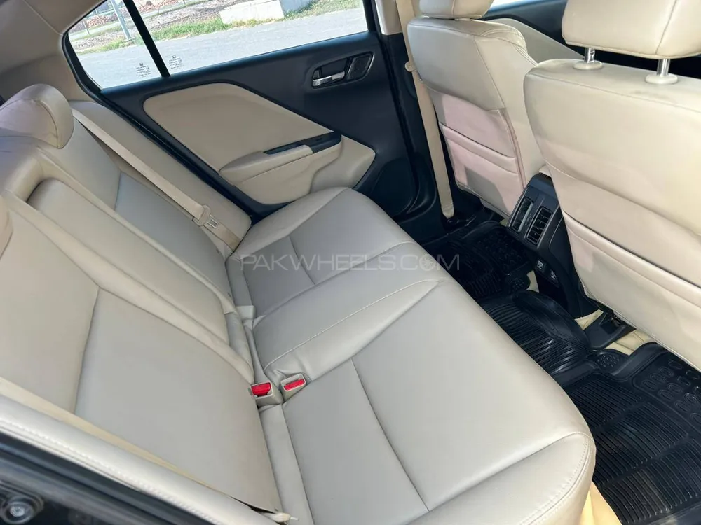 ہونڈا سٹی 2019 for Sale in ملتان ہونڈا سٹی 2019 for Sale in ملتان Image-10