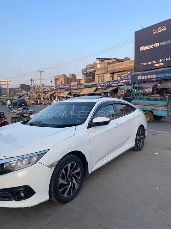 ہونڈا سوک 2017 for Sale in گجرانوالہ ہونڈا سوک 2017 for Sale in گجرانوالہ Image-12