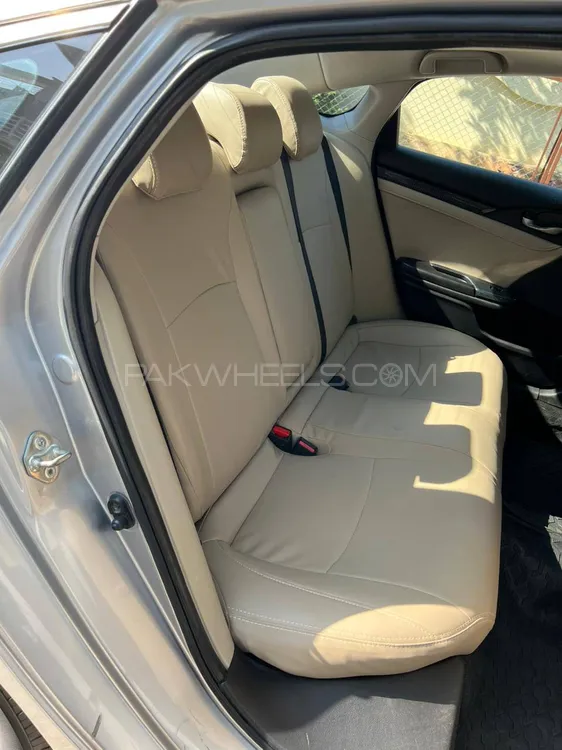 Honda Civic 2018 for Sale in Islamabad Honda Civic 2018 for Sale in Islamabad Image-17