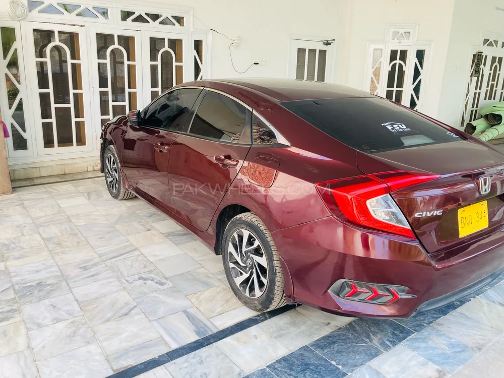 Honda Civic 2018 for Sale in Peshawar Honda Civic 2018 for Sale in Peshawar Image-4