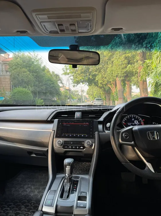 Honda Civic 2018 for Sale in Lahore Honda Civic 2018 for Sale in Lahore Image-8