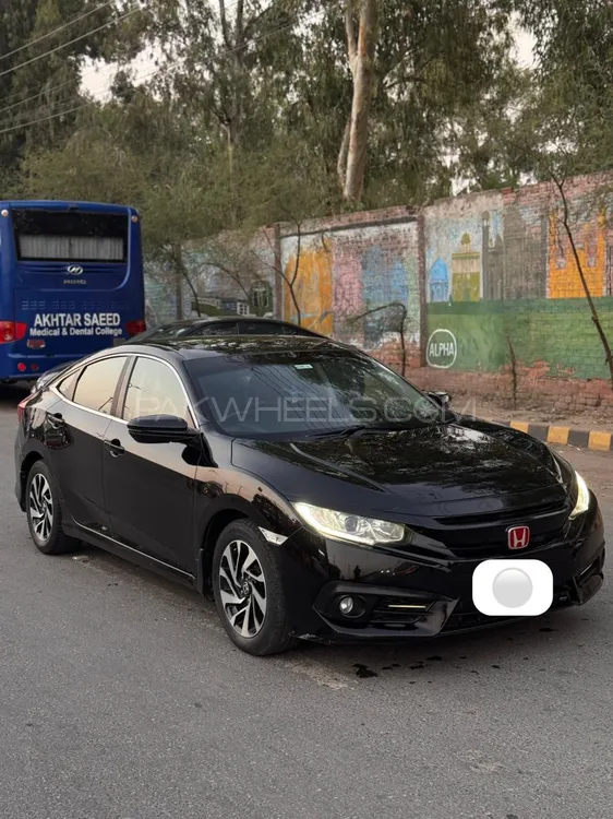 ہونڈا سوک 2019 for Sale in لاہور ہونڈا سوک 2019 for Sale in لاہور Image-2