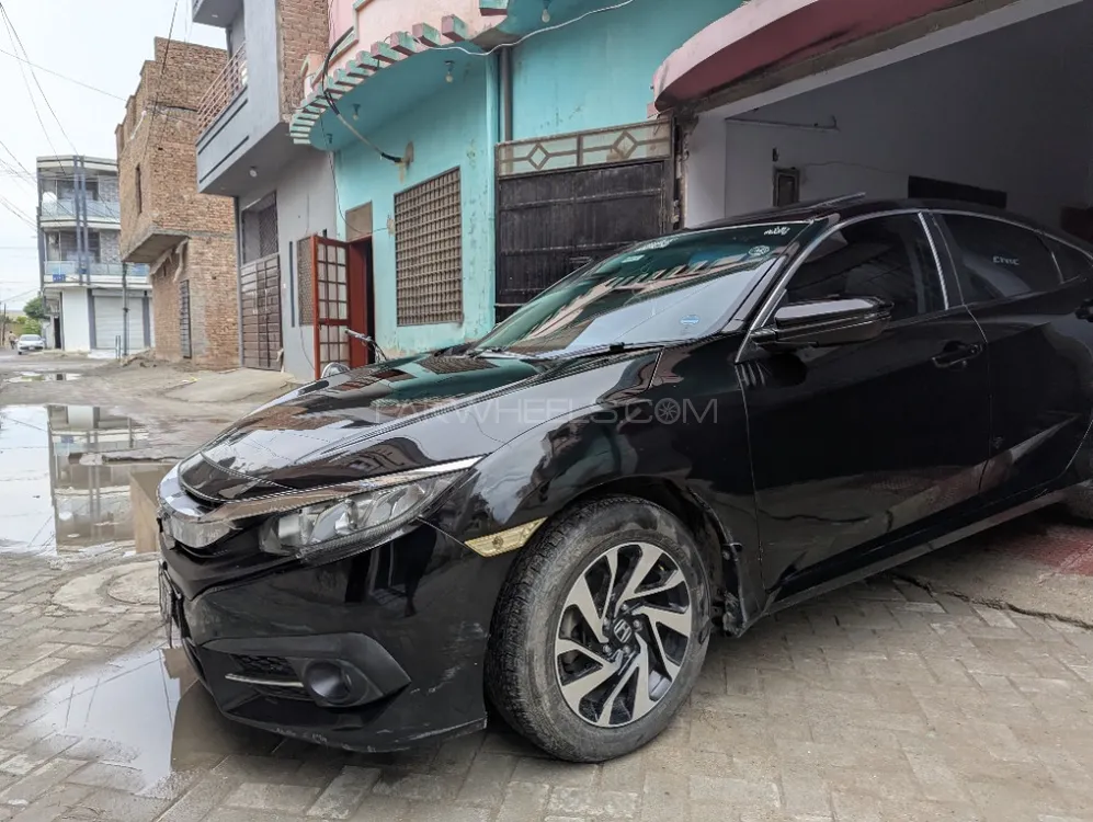 Honda Civic 2019 for Sale in Layyah Honda Civic 2019 for Sale in Layyah Image-4
