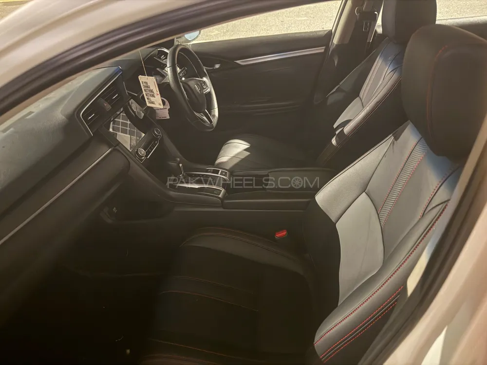 Honda Civic 2020 for Sale in Sialkot Honda Civic 2020 for Sale in Sialkot Image-4