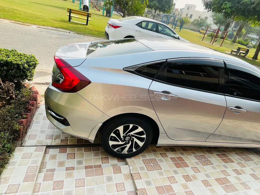 ہونڈا سوک 2016 for Sale in لاہور ہونڈا سوک 2016 for Sale in لاہور Image-17