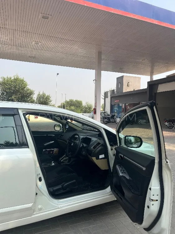 Honda Civic 2011 for Sale in Multan Honda Civic 2011 for Sale in Multan Image-7