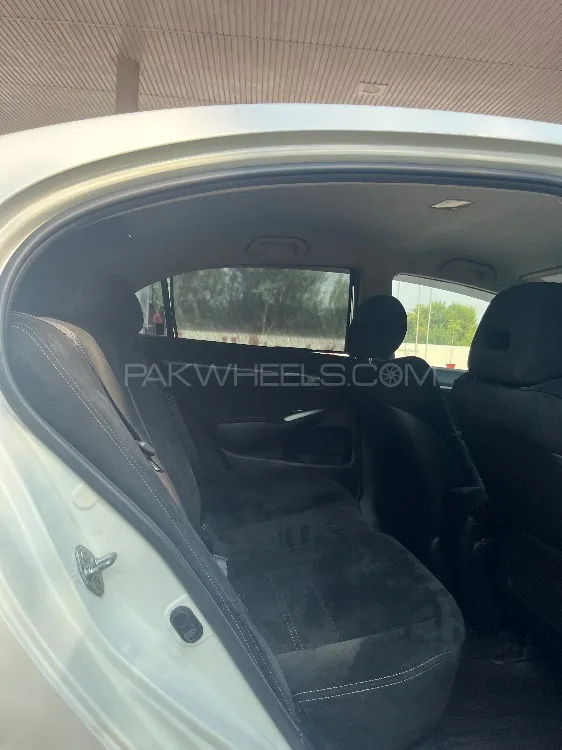 Honda Civic 2011 for Sale in Multan Honda Civic 2011 for Sale in Multan Image-11