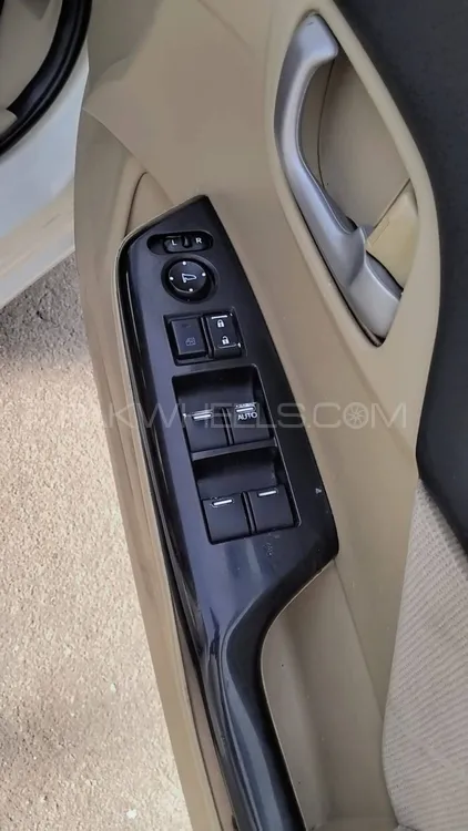 Honda Civic 2014 for Sale in Gujranwala Honda Civic 2014 for Sale in Gujranwala Image-11