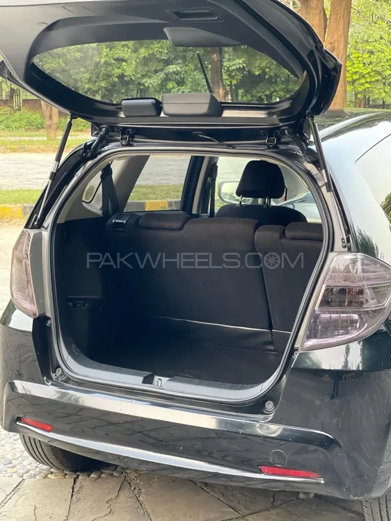 Honda Fit 2011 for Sale in Islamabad Honda Fit 2011 for Sale in Islamabad Image-8