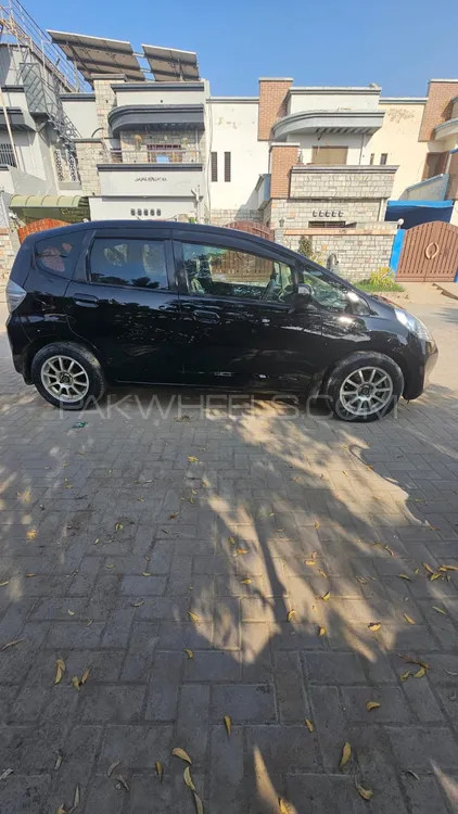 Honda Fit 2011 for Sale in Karachi Honda Fit 2011 for Sale in Karachi Image-6