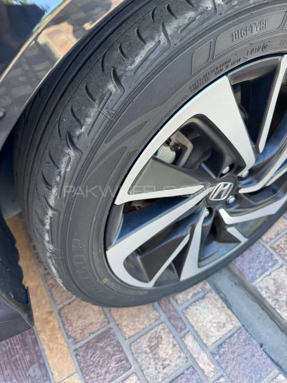 Honda Vezel 2019 for Sale in Sargodha Honda Vezel 2019 for Sale in Sargodha Image-13