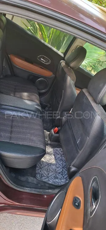 Honda Vezel 2015 for Sale in Karachi Honda Vezel 2015 for Sale in Karachi Image-2