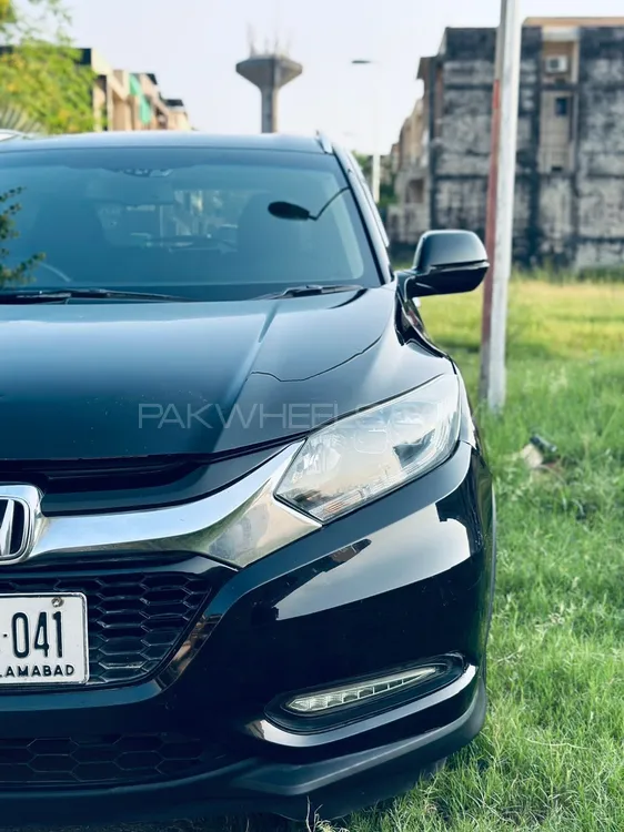 Honda Vezel 2016 for Sale in Multan Honda Vezel 2016 for Sale in Multan Image-14