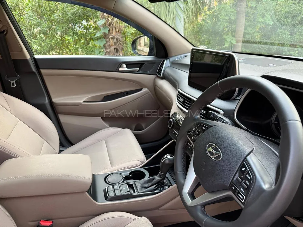 Hyundai Tucson 2022 for Sale in Lahore Hyundai Tucson 2022 for Sale in Lahore Image-9